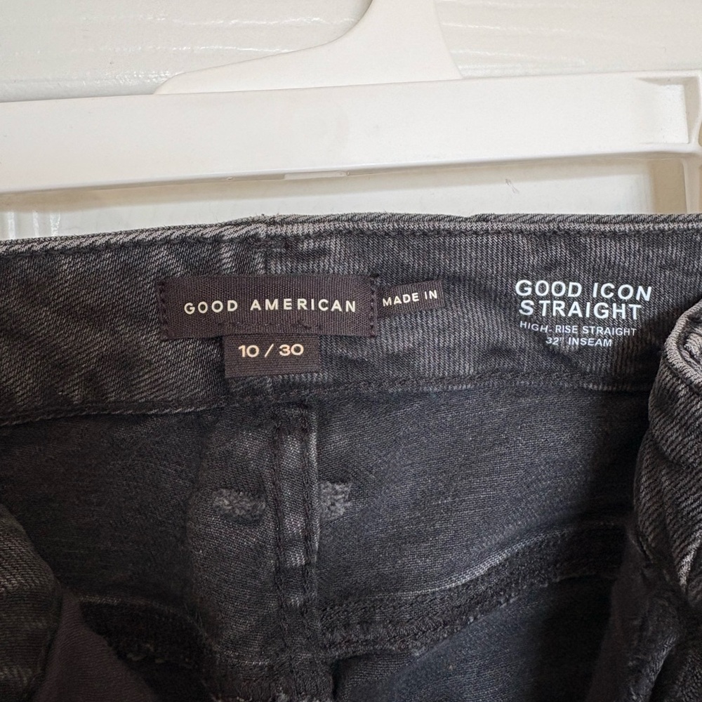 Good American- Good Icon Straight Diamond Jeans - Picture 4 of 6